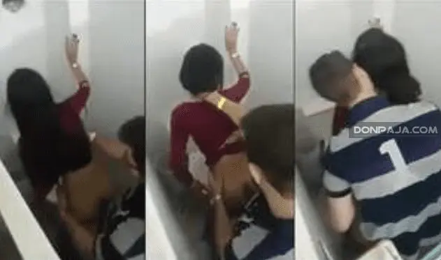 parejita de novios adolescentes los cachan cogiendo en los baños del colegio