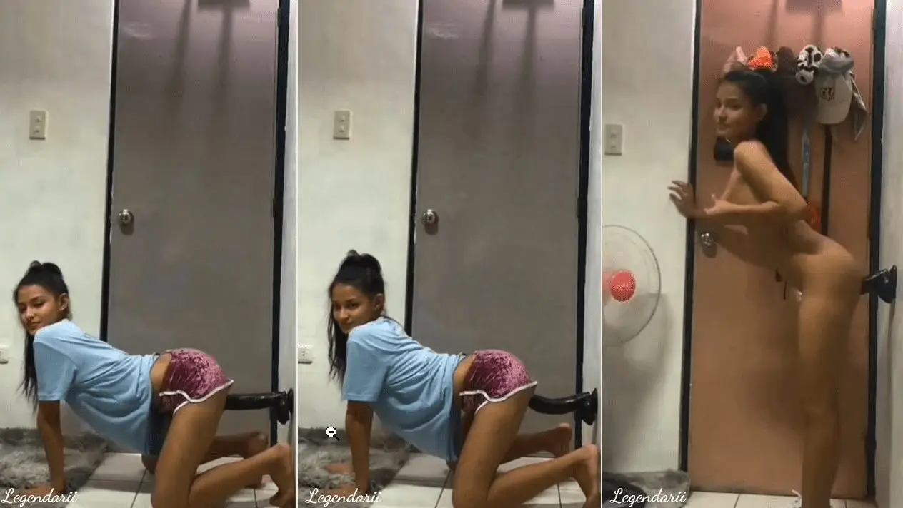 jovencita adolescente solo por cumplirle la fantasia al novio se mete tremendo dildo
