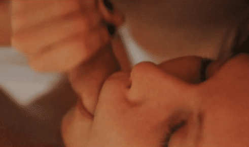Le pide a su prima que le haga sexo oral al llegar de la escuela