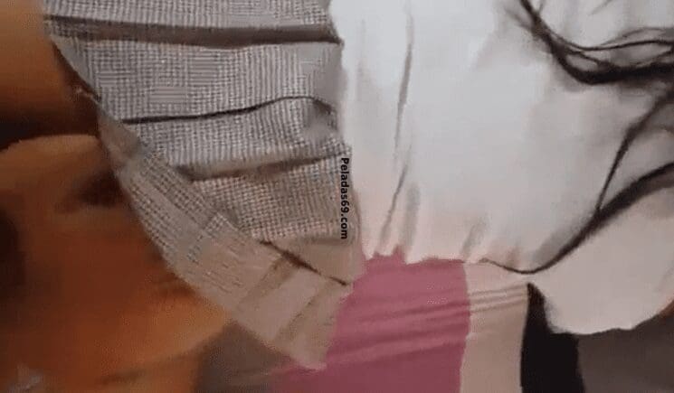 Apenas en la prepa pero tienes que ver que culazo tiene esta colegiala